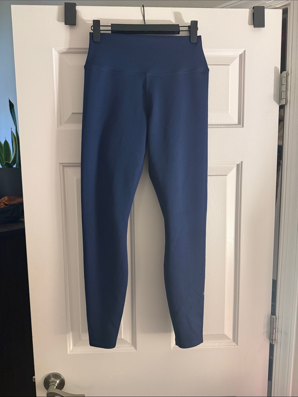 Nike Navy High-Waist Therma FIT Leggings